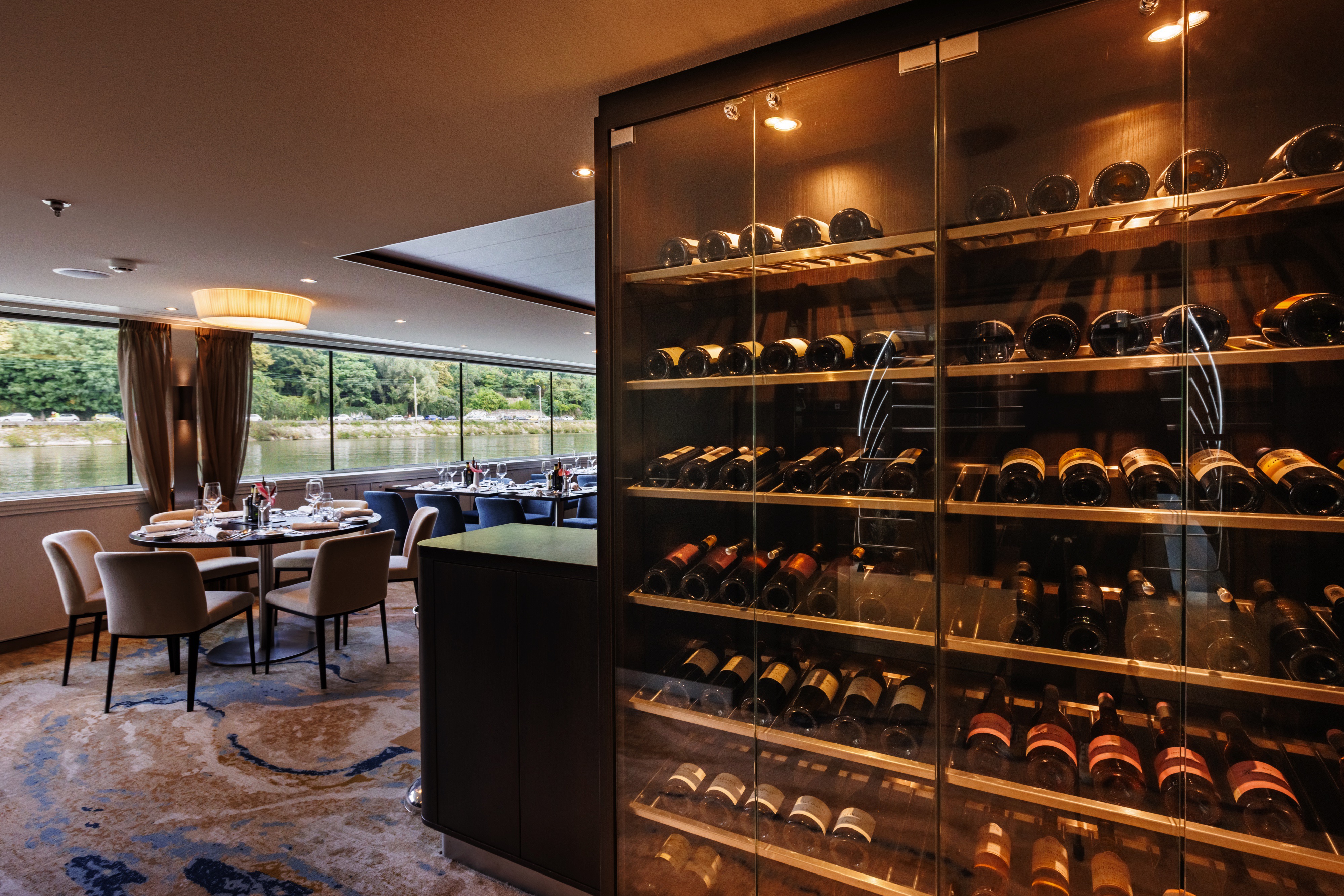 Avalon Poetry II - Panorama Dining Room